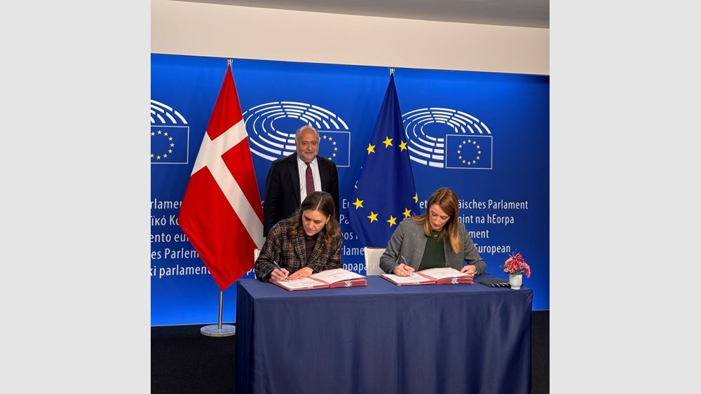 Υπεγράφη το &quot;νομοθετικό πακέτο του Δημ. Τσιόδρα για τα χημικά&quot;  και γίνεται νομοθεσία της ΕΕ