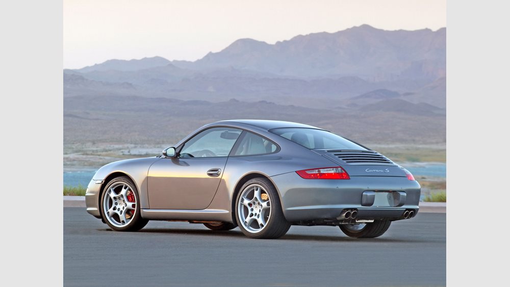 Στο σφυρί για €10.000 η Porsche της οικογένειας Αγούδημου