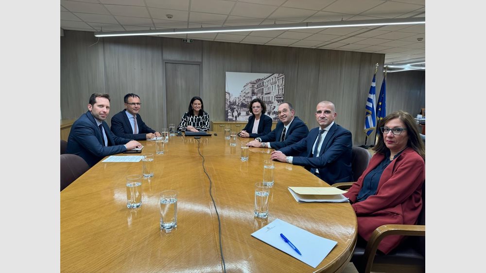 Συνάντηση Ν. Κεραμέως με ΣΕΤΕ και ΣΒΕ: Επαρκής κατώτατος μισθός και συλλογικές διαπραγματεύσεις στο επίκεντρο
