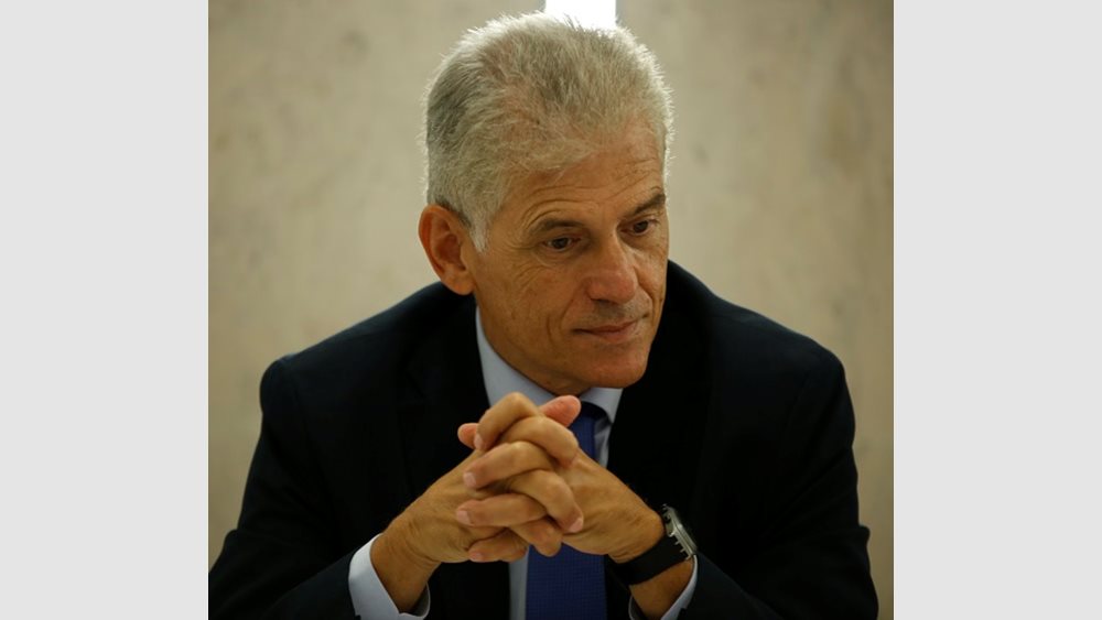 Καρβούνης: Τη βραδιά του δημοψηφίσματος ετοιμαζόταν διπλή σύνοδος κορυφής με ερώτημα το Grexit