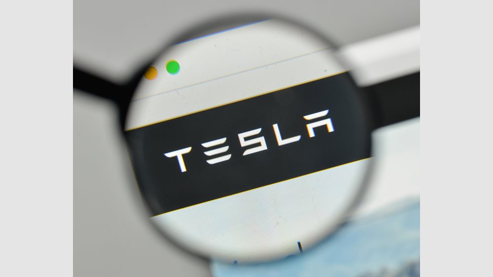 Οι Έλληνες της Tesla