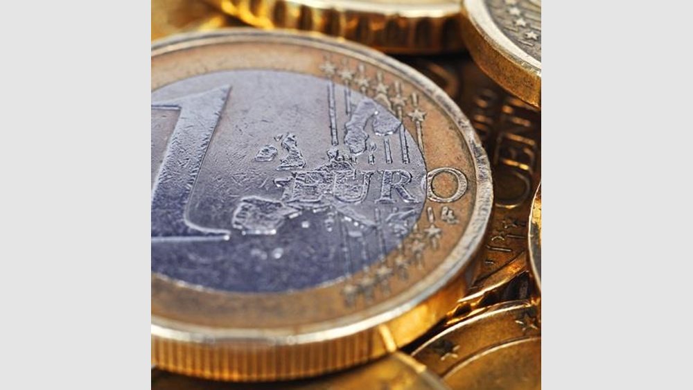 Αμετάβλητα τα επιτόκια από την ΕΚΤ -επιβεβαίωσε τις αποφάσεις για QE