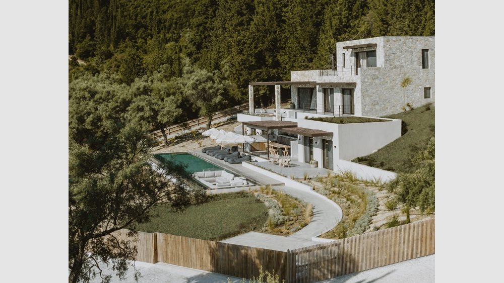 Elxis: Αυξήθηκε ο διαθέσιμος προϋπολογισμός των ξένων αγοραστών εξοχικής κατοικίας το 2025