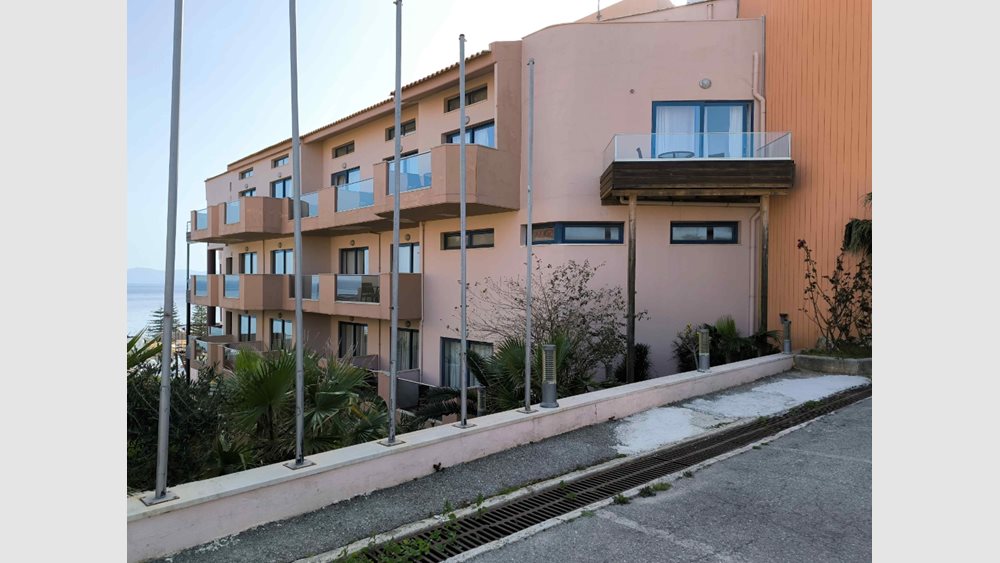 Πλειστηριασμοί: Τα 5 ακριβά ξενοδοχεία που βγαίνουν στο σφυρί μέσα στον Μάιο