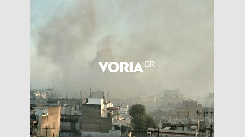 Θεσσαλονίκη: Φωτιά σε βαγόνι του ΟΣΕ έξω από τον Σιδηροδρομικό Σταθμό