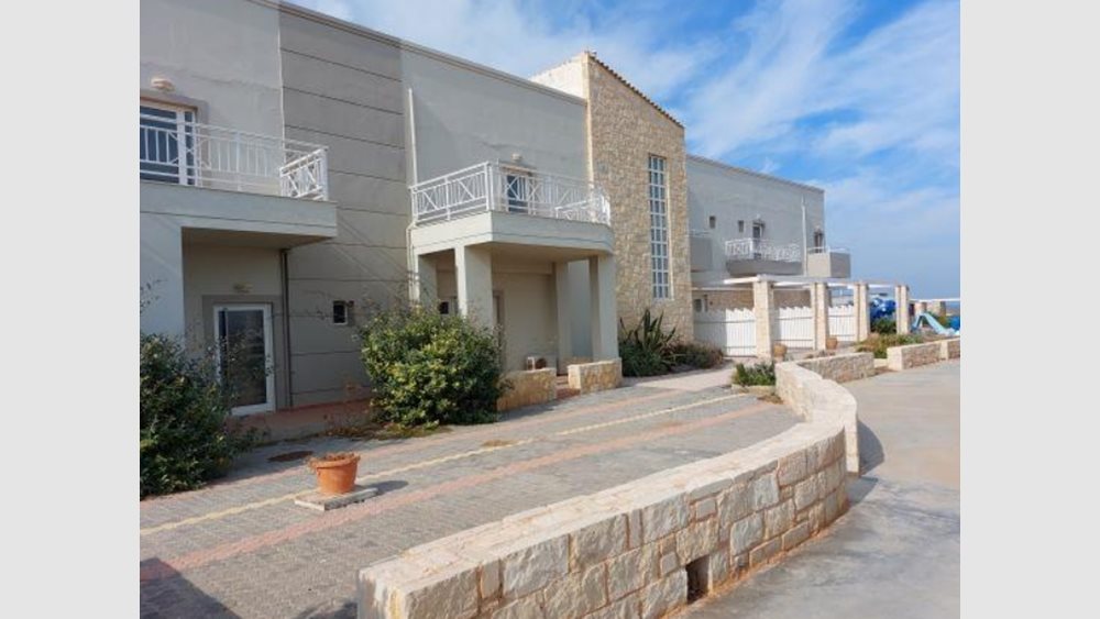 Πλειστηριασμοί: Τι &quot;κλήρωσε&quot; για &quot;Five Senses Hotel&quot;, &quot;Ηράκλειον&quot; και Προμότ