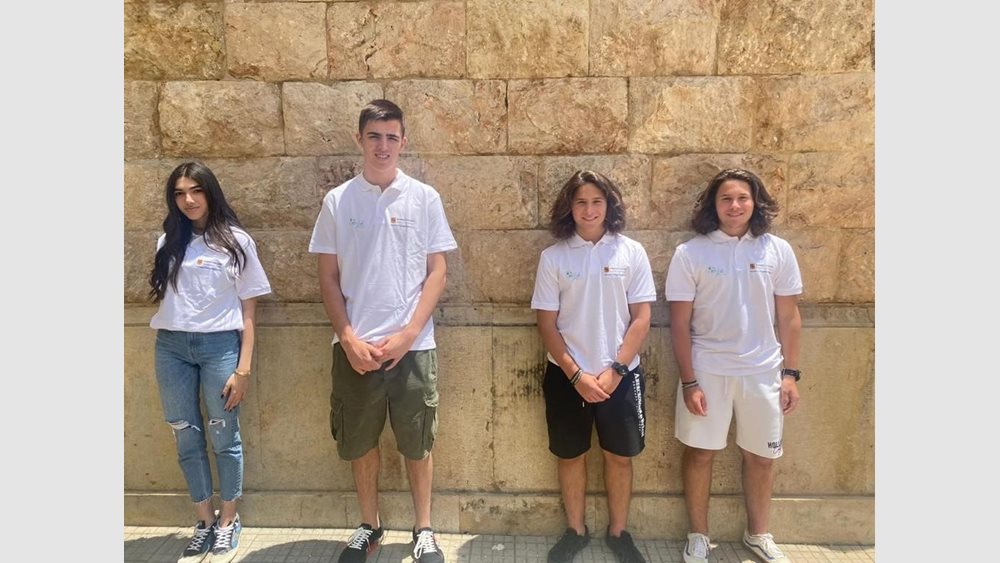 Petlink: Παγκόσμια επιτυχία για τη ελληνική μαθητική 'start up' που σχεδίασε την πιο έξυπνη υιοθεσία αδέσποτων σκύλων