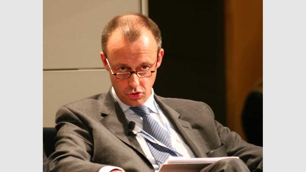 Γερμανία: Ο Φρίντριχ Μερτς προειδοποιεί κατά της μετατροπής της ΕΕ σε μια "ένωση μεταβιβάσεων"