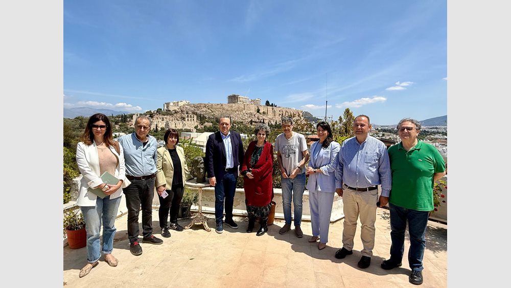 Στο ιστορικό σπίτι του Μίκη Θεοδωράκη ο Σ. Φάμελλος