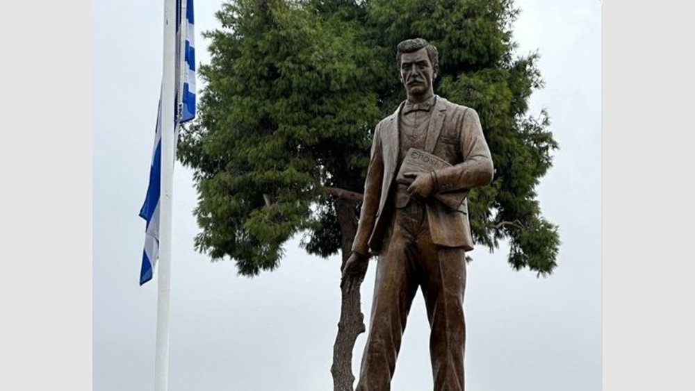 Θεσσαλονίκη: Άγνωστοι επιχείρησαν να κλέψουν το μπρούτζινο άγαλμα του Ν. Καπετανίδη από το Μητροπολιτικό Πάρκο Παύλου Μελά
