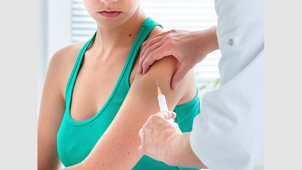 Εμβόλιο γρίπης: Γιατί φέτος είναι απαραίτητο για τις εγκύους