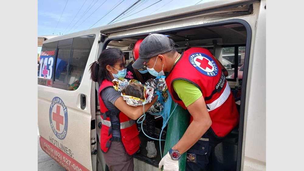 Κατολίσθηση στις Φιλιππίνες: Κορίτσι ανασύρεται ζωντανό σχεδόν 60 ώρες αργότερα