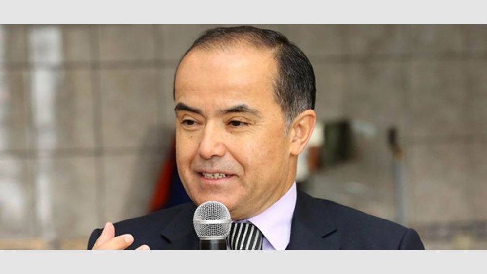 Βουλευτής του Ερντογάν λέει &quot;η Σαρία είναι ο νόμος μας&quot; και οι ερντογανικοί τον χειροκροτούν