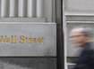 Μικρά κέρδη στη Wall μετά τα ισχυρά στοιχεία για το ΑΕΠ