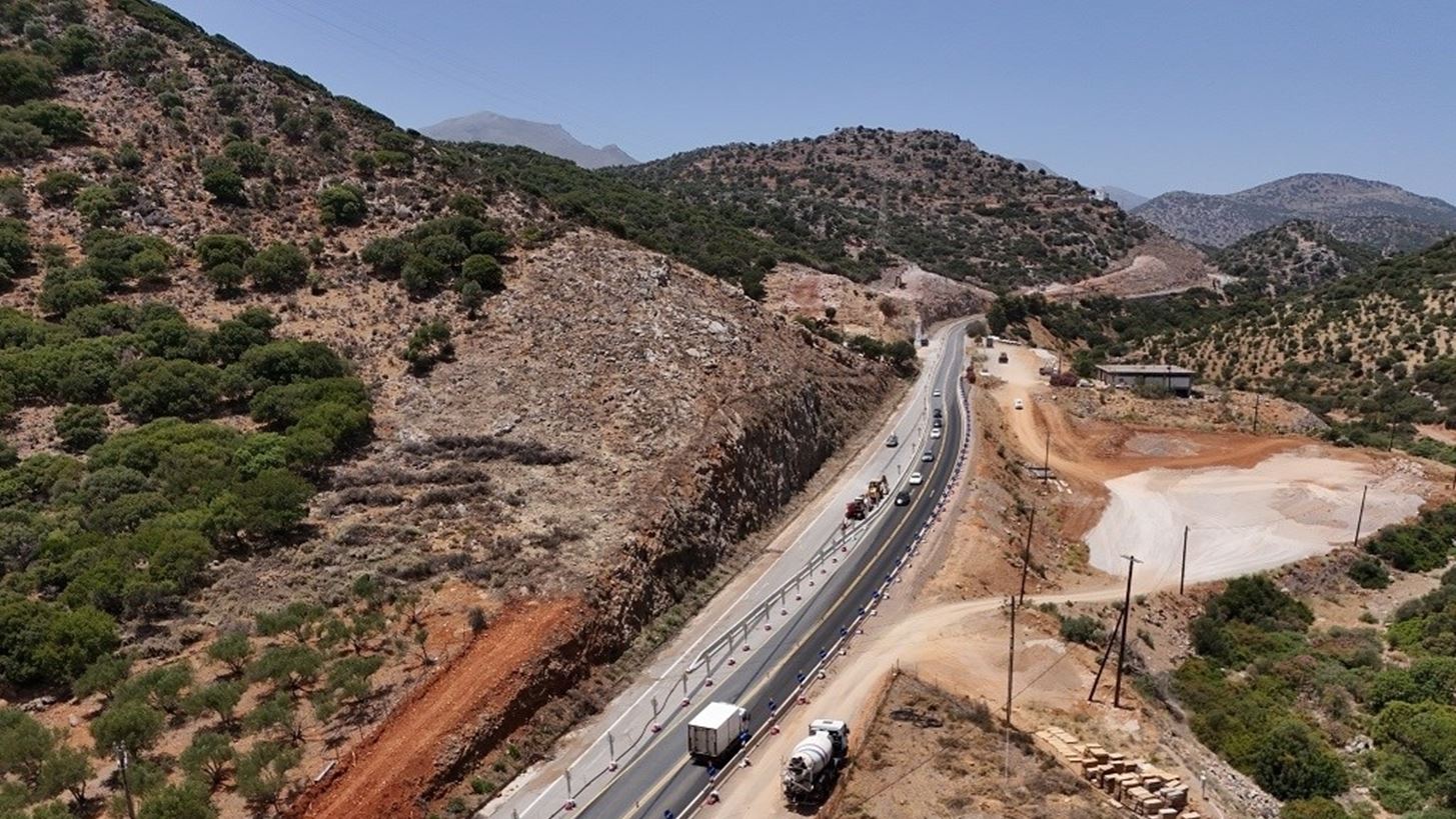 Βεντέτα στην Κρήτη - Βόμβες και πυροβολισμοί με νεκρούς και τραυματίες - Ο αρχηγός της ΕΛ.ΑΣ. στο Ηράκλειο