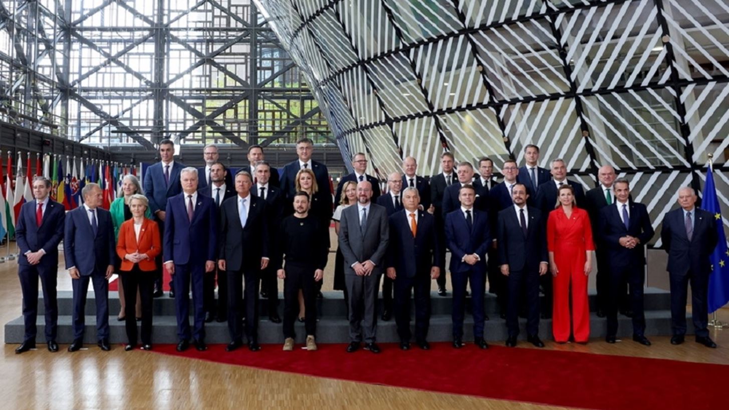 Μόνο η Ευρώπη μπορεί να σώσει την Ουκρανία από τον Πούτιν και τον Τραμπ - αλλά θα το κάνει;