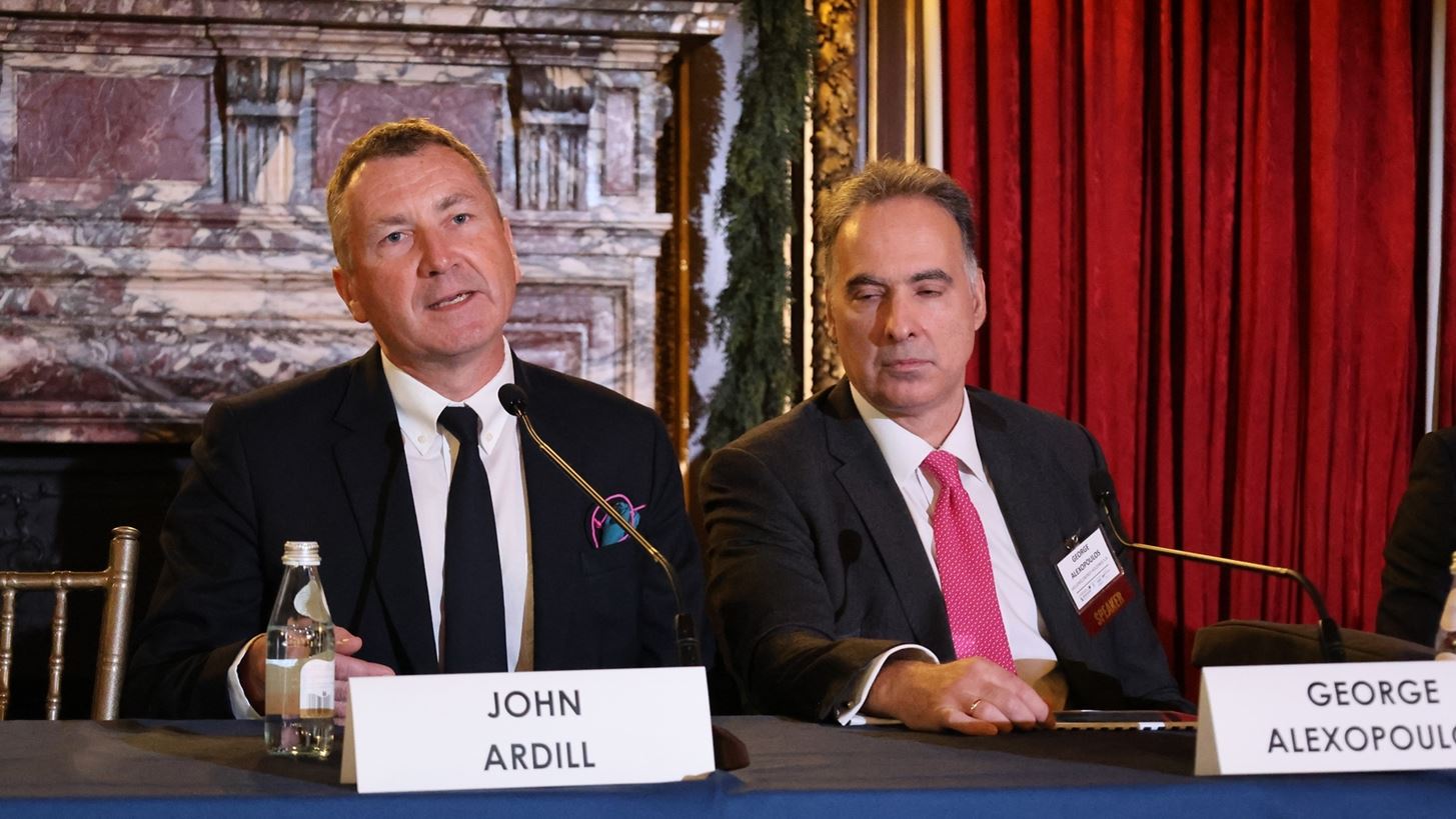 ExxonMobil: "Ιδιαίτερα ικανοποιημένοι που εισήλθαμε στο Οικόπεδο 2 της Ελλάδας - Πιθανές γεωτρήσεις το 2027"