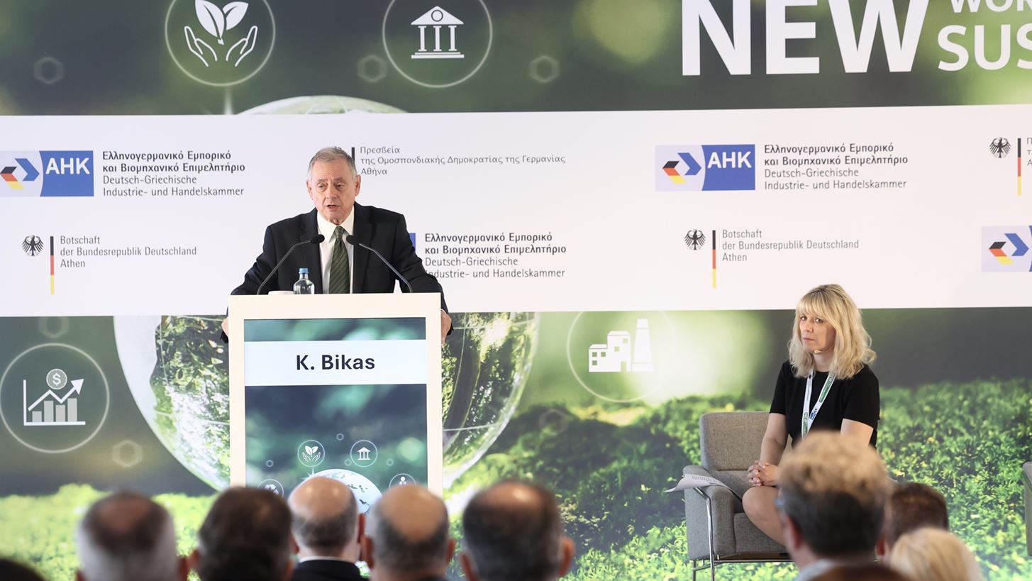 Ελληνογερμανικό Sustainability Forum - Κ. Μπίκας: Η "πράσινη" ανάπτυξη δεν πρέπει να οδηγήσει την Ευρώπη σε αποβιομηχάνιση