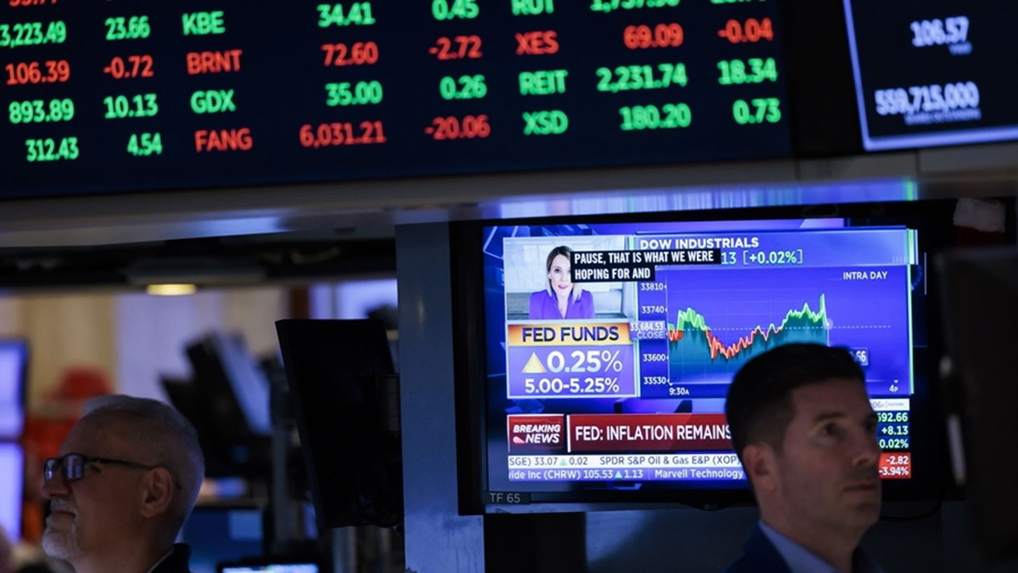 Διατηρείται το θετικό momentum στη Wall με φόντο τις προσδοκίες για μείωση των επιτοκίων