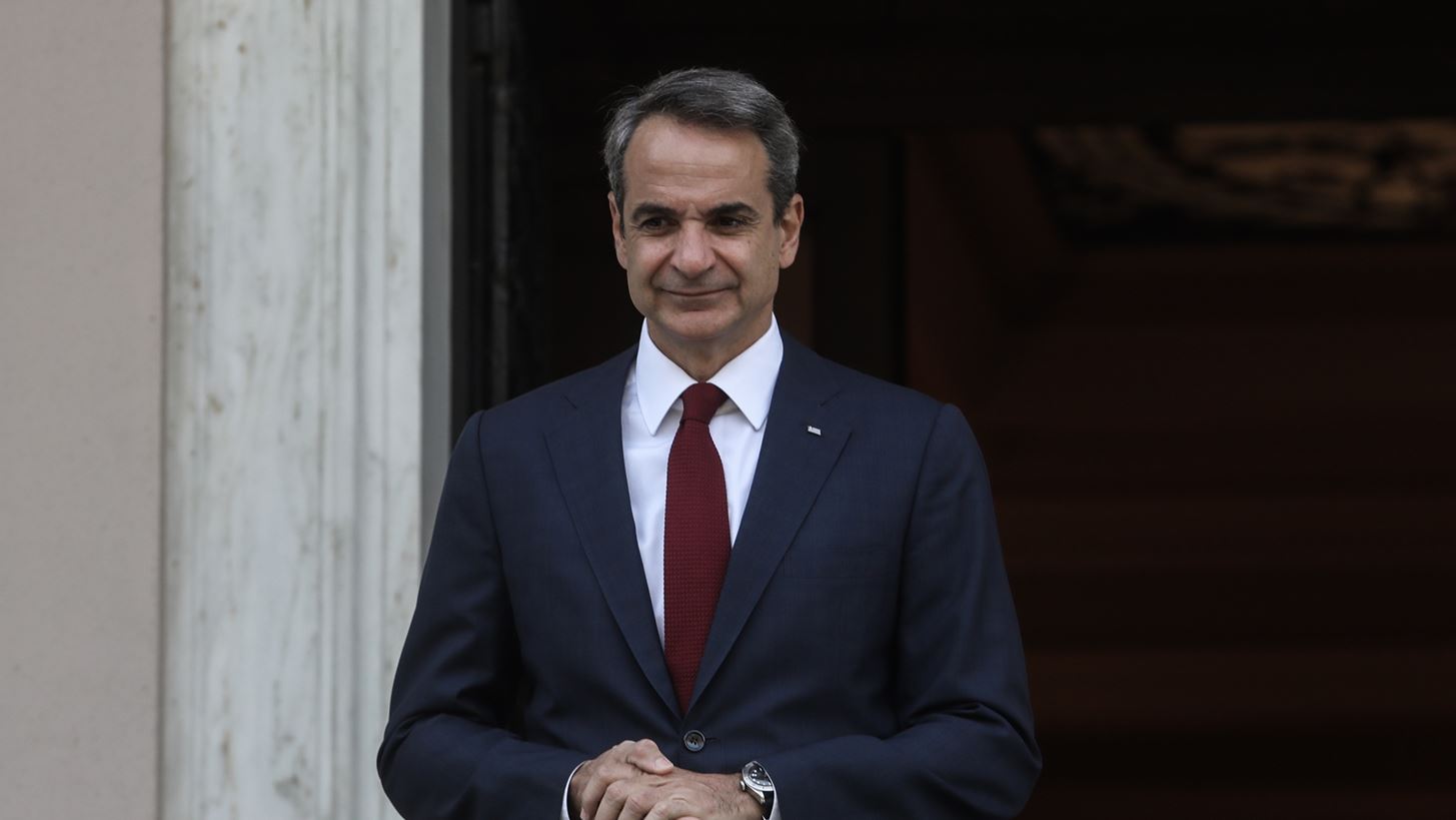 Δίμηνο - φωτιά για το Μέγαρο Μαξίμου