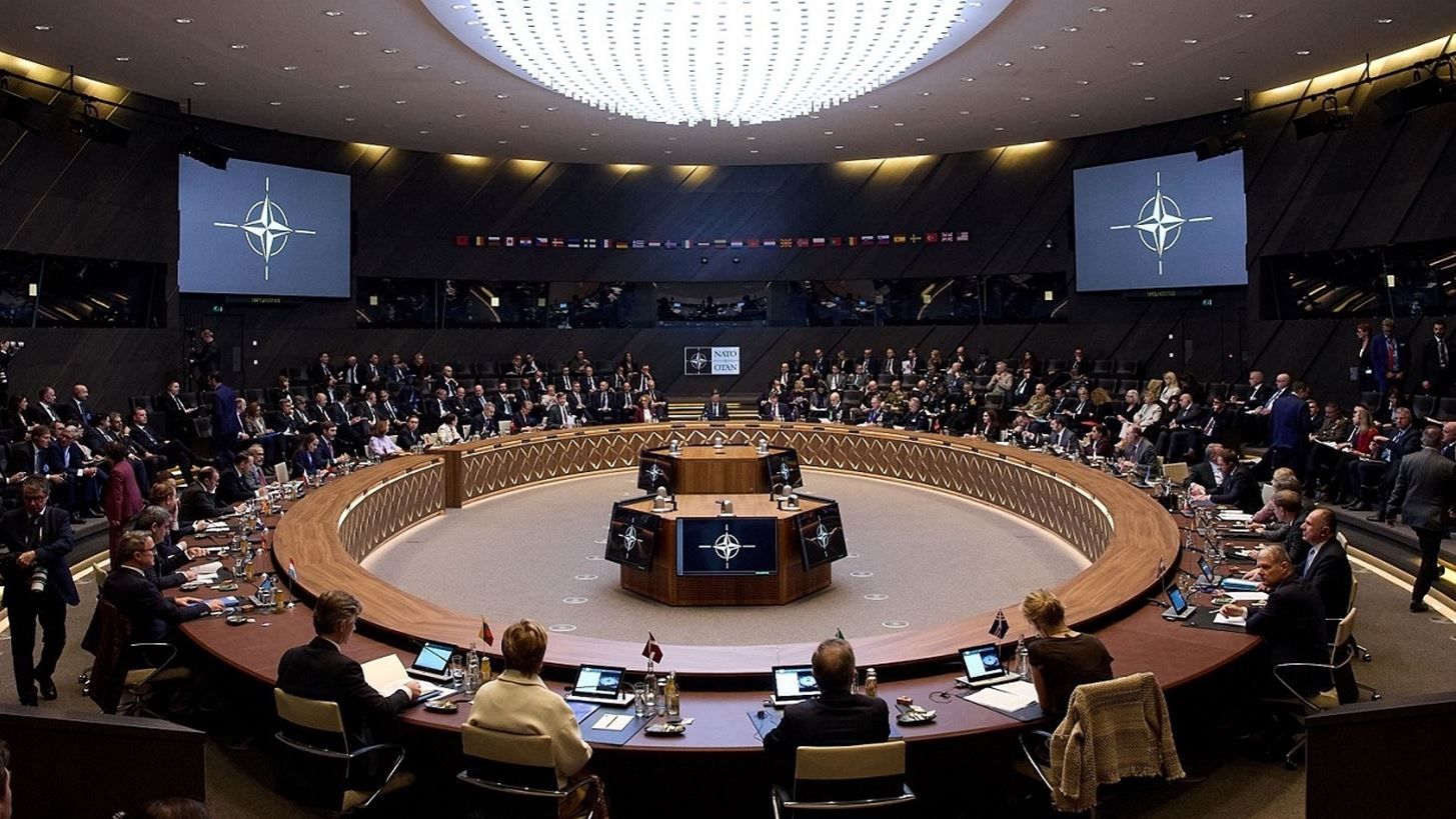 Οι χώρες του ΝΑΤΟ υπόσχονται πάνω από €1 δισ. σε στρατιωτική βοήθεια προς την Ουκρανία