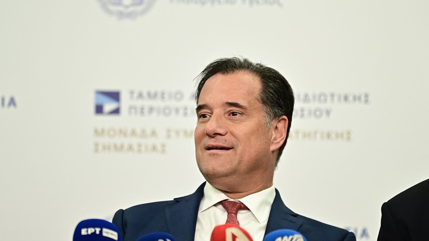 Ο γόρδιος δεσμός με τις ουρές στα φαρμακεία του ΕΟΠΠΥ και η ταλαιπωρία των ασφαλισμένων