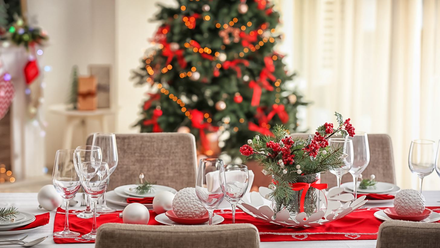 ΙΝΕΜΥ-ΕΣΕΕ: Από 111,97 έως 160,03 ευρώ το κόστος για το φετινό χριστουγεννιάτικο τραπέζι