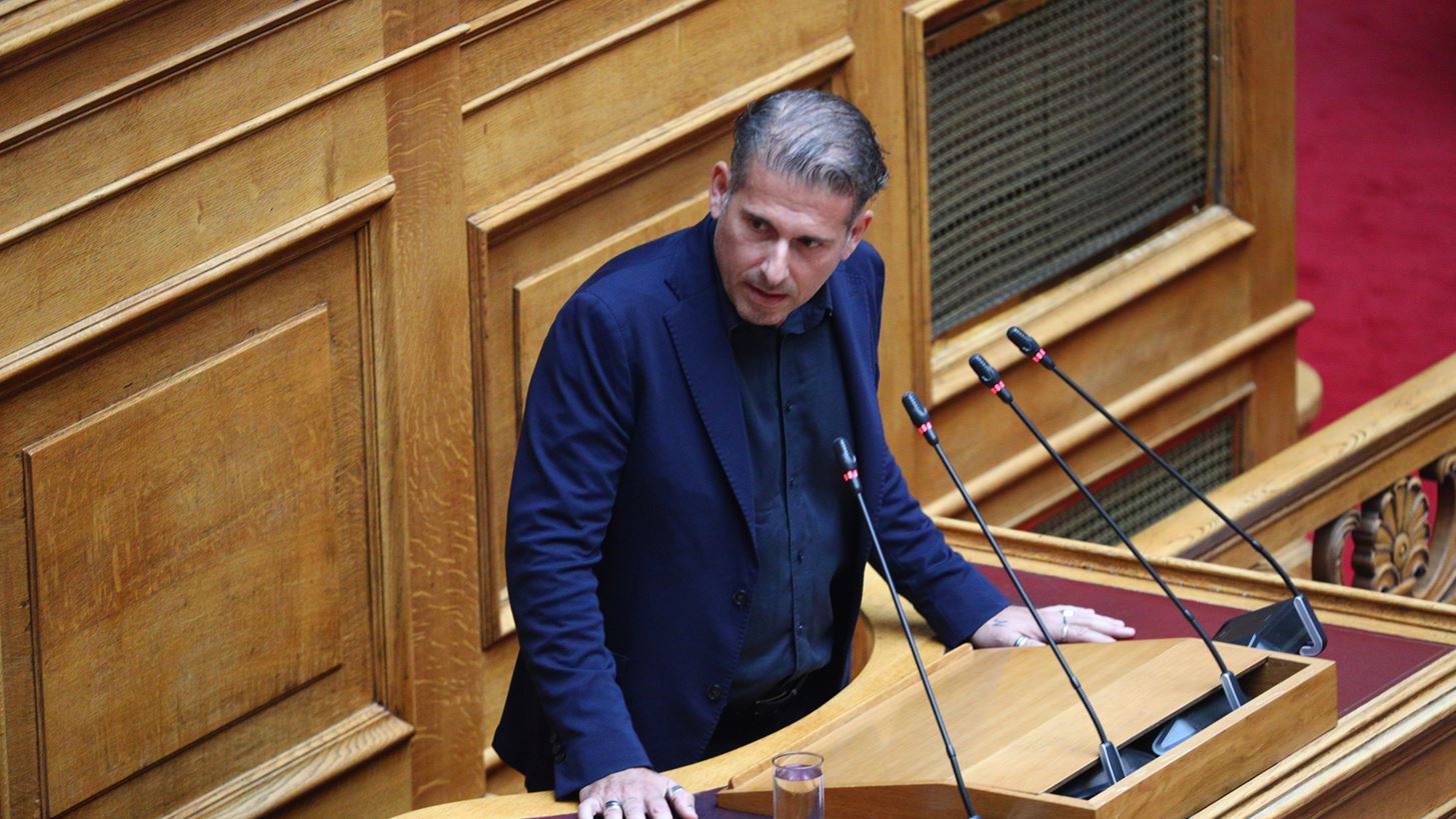 Πλεύση Ελευθερίας: Παραιτείται από βουλευτής ο Διαμαντής Καραναστάσης