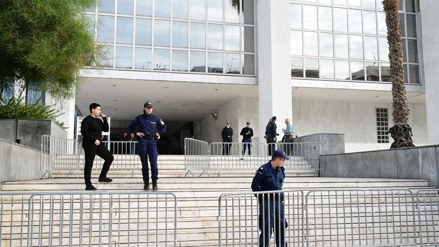 Δίκη Χρυσής Αυγής: "Ζητώ να κηρυχθούν ένοχοι όλοι όπως και πρωτοδίκως" κατέληξε με την πολυήμερη αγόρευση της η εισαγγελέας