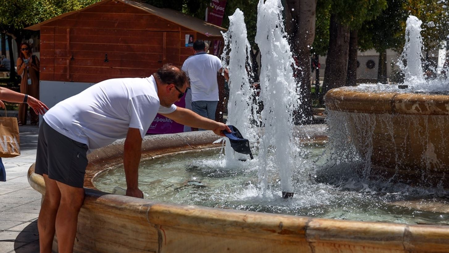 Πέντε συμβουλές για τις ευπαθείς ομάδες κατά τη διάρκεια του καύσωνα από τον πρύτανη του ΕΚΠΑ Γ.Σιάσο