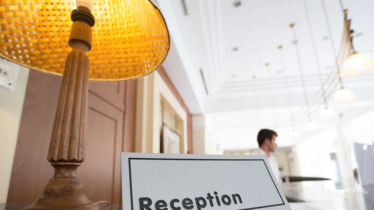 Ξενοδοχεία: Σταθερά πάνω από τα 100 ευρώ η μέση τιμή δωματίου και τον Οκτώβριο