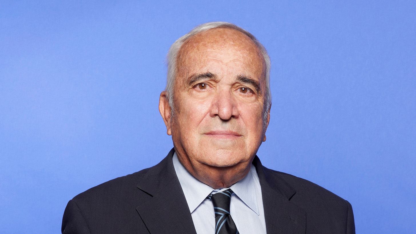 Πρωταγωνιστές ή κομπάρσοι;