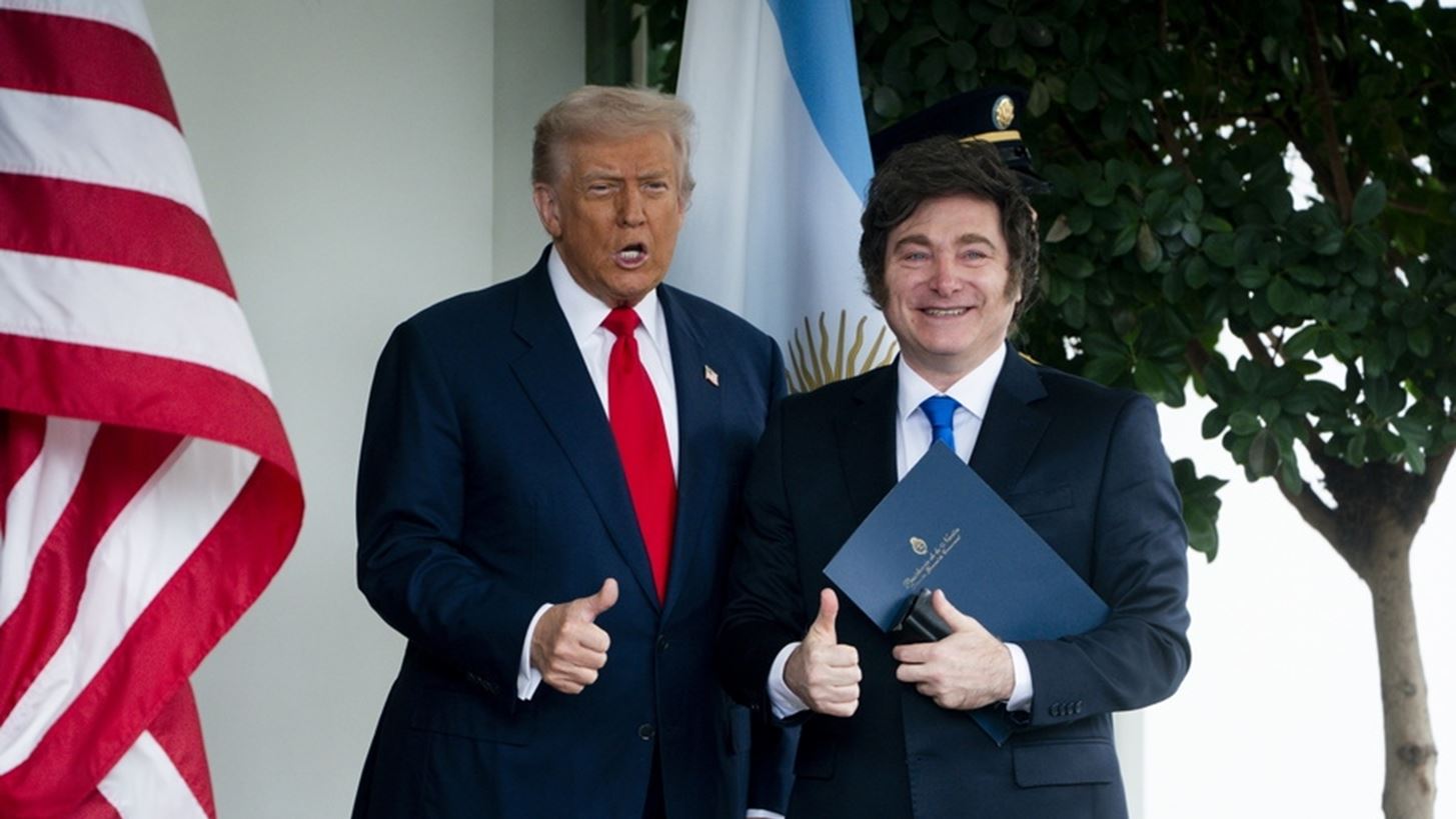 Τραμπ για Μιλέι: Είχε "πολλή βοήθεια" από τις ΗΠΑ στη νίκη του κόμματός του - "Βγάλαμε πολλά λεφτά με αυτές τις εκλογές"