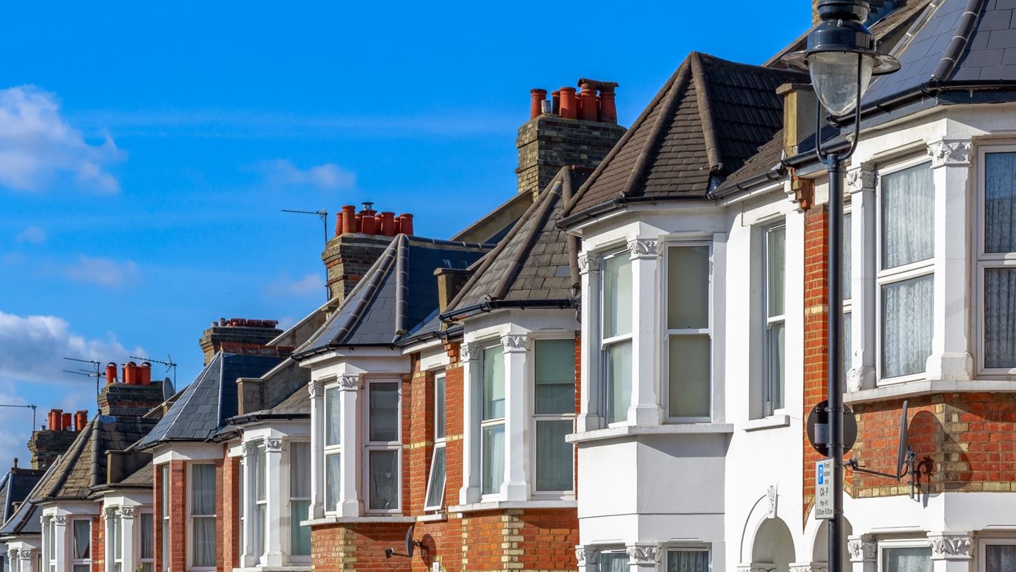 Βρετανία: Οι τιμές των κατοικιών παρέμειναν στάσιμες τον Νοέμβριο εν μέσω επιφυλακτικότητας πριν τον προϋπολογισμό