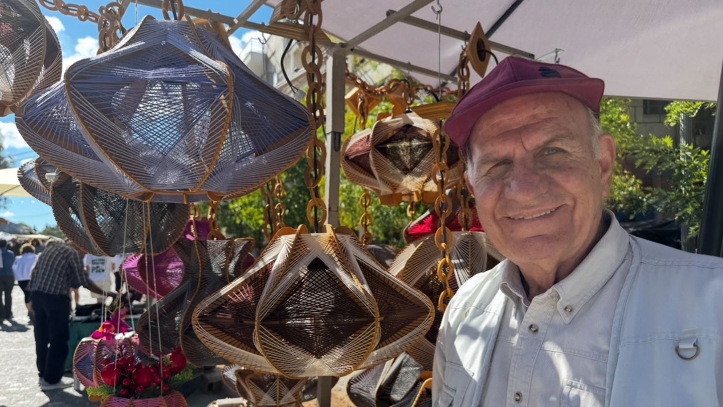 Από τα Μαθηματικά στο Φως - Ο Αλέκος Παππίας και η τέχνη της ξύλινης γεωμετρίας