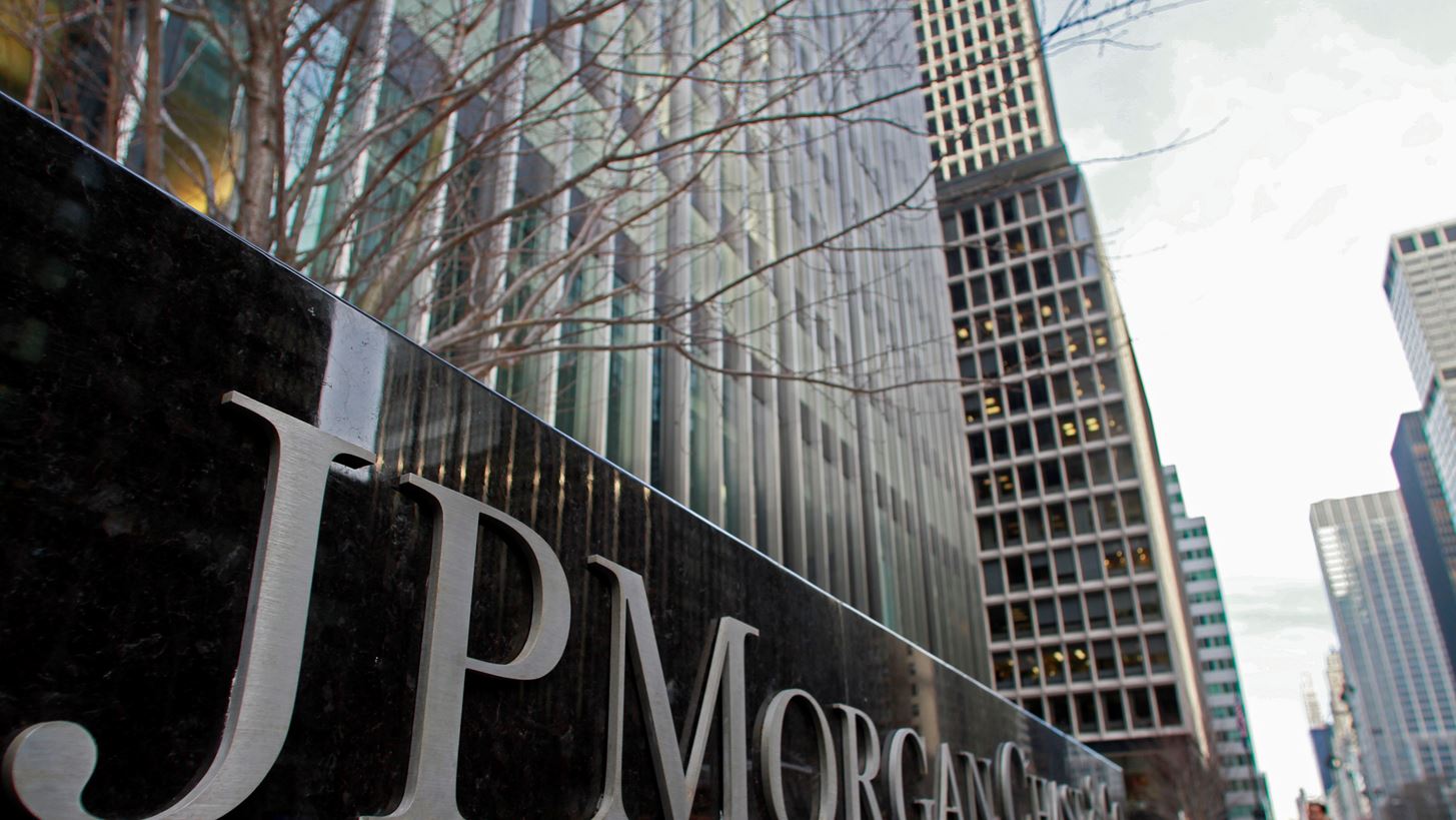 JP Morgan: Νέα ψήφος εμπιστοσύνης στην Ελλάδα – Overweight στις ελληνικές μετοχές, τράπεζες και utilities στις κορυφαίες επιλογές για το 2026
