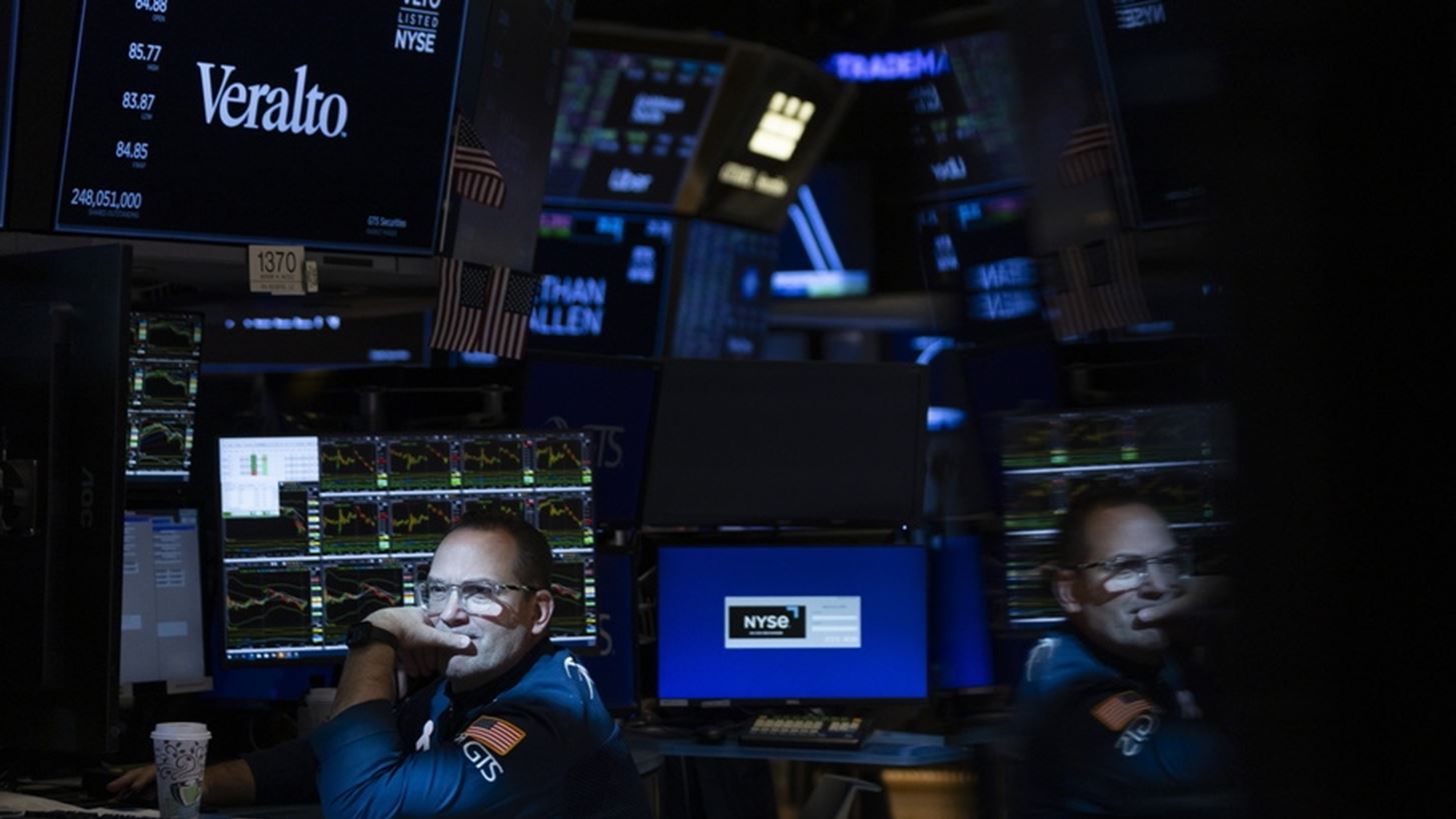 Συνεδρίαση-"τρενάκι του τρόμου" στη Wall: Σε χαμηλό 2μηνου Nasdaq, S&P 500 - Στο -3% η Nvidia