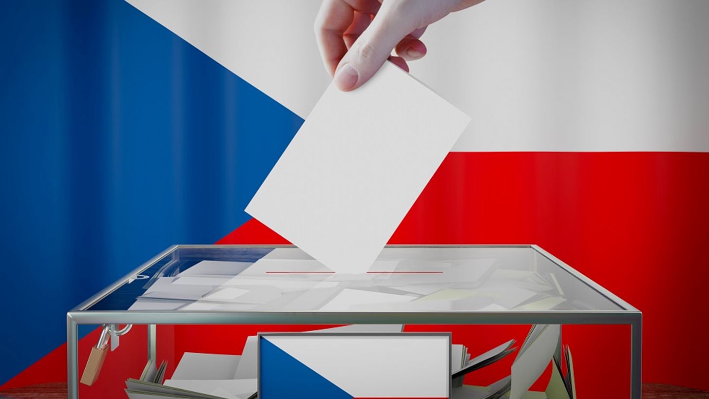 Τσεχία: Ο ακροδεξιός Οκαμούρα εξελέγη πρόεδρος της Βουλής - Ο βουλευτής αδελφός του δηλώνει ότι συνιστά "απειλή για την ασφάλεια" της χώρας