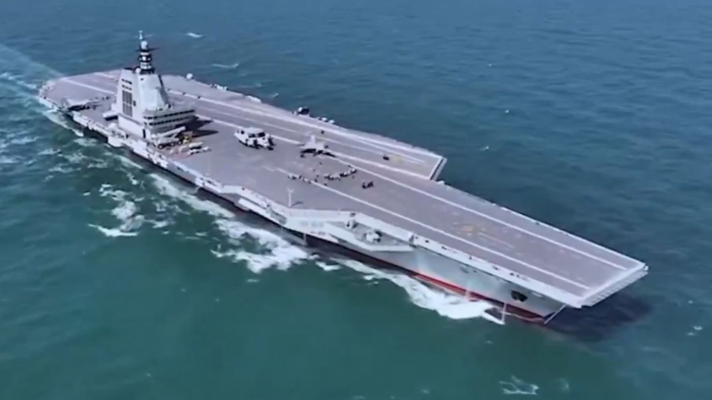 Η Κίνα θέτει σε υπηρεσία το τρίτο της αεροπλανοφόρο