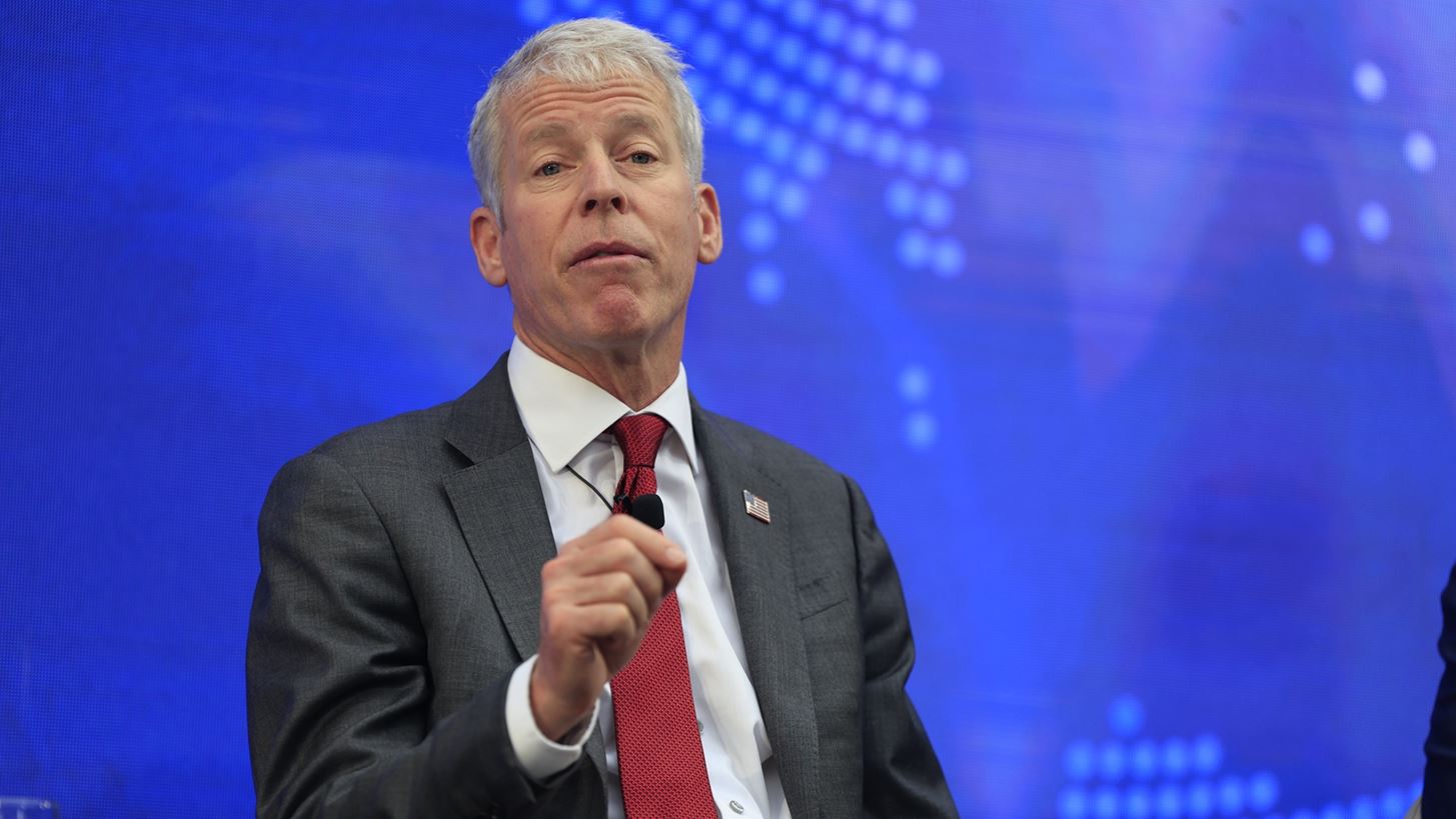 Κρις Ράιτ (υπ. Ενέργειας ΗΠΑ): Οι ΗΠΑ έτοιμες να αντικαστήσουν πλήρως το ρωσικό αέριο