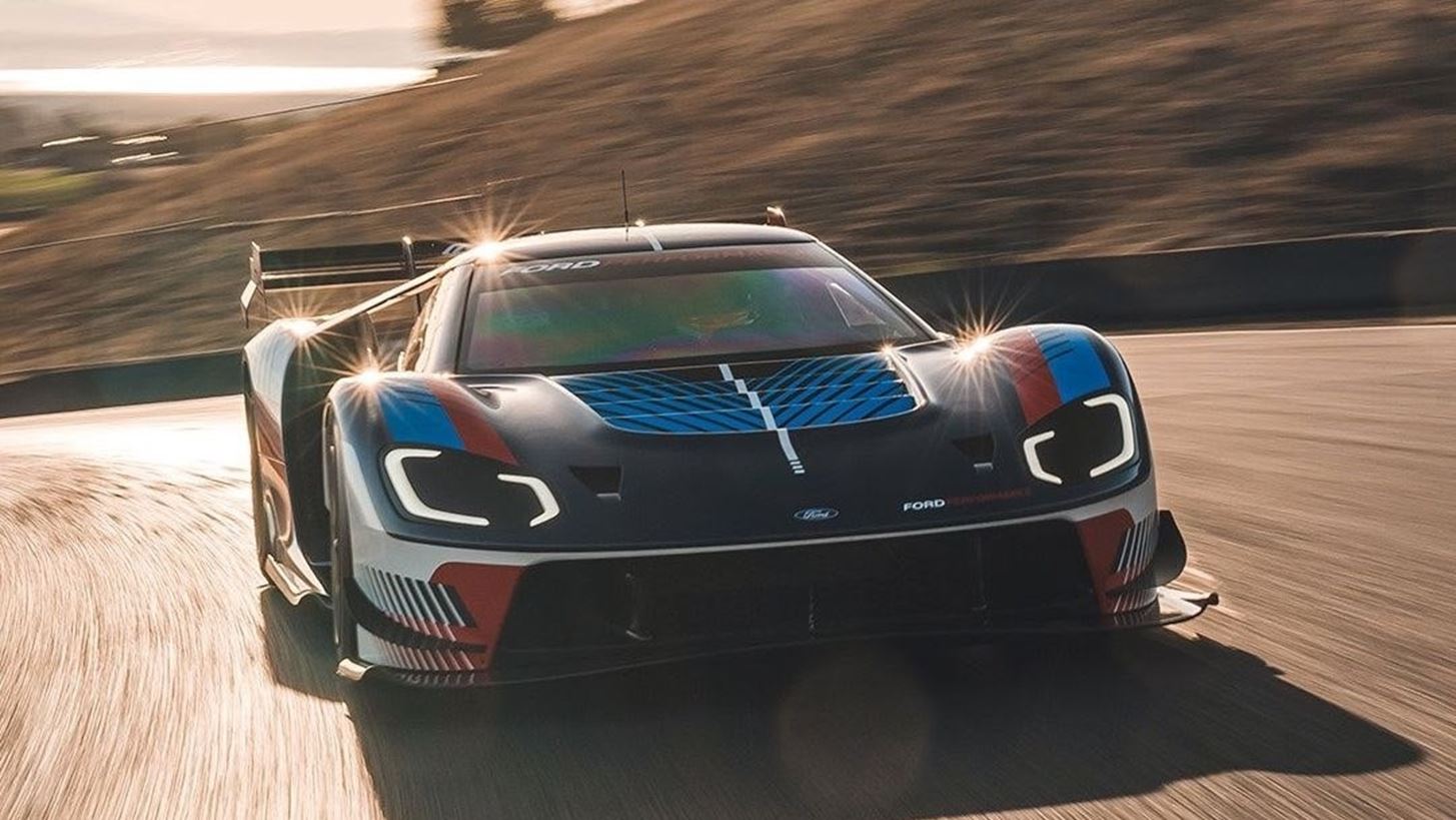 Είναι γεγονός: Η Ford ετοιμάζει νέο supercar και θα το αποκαλύψει σύντομα