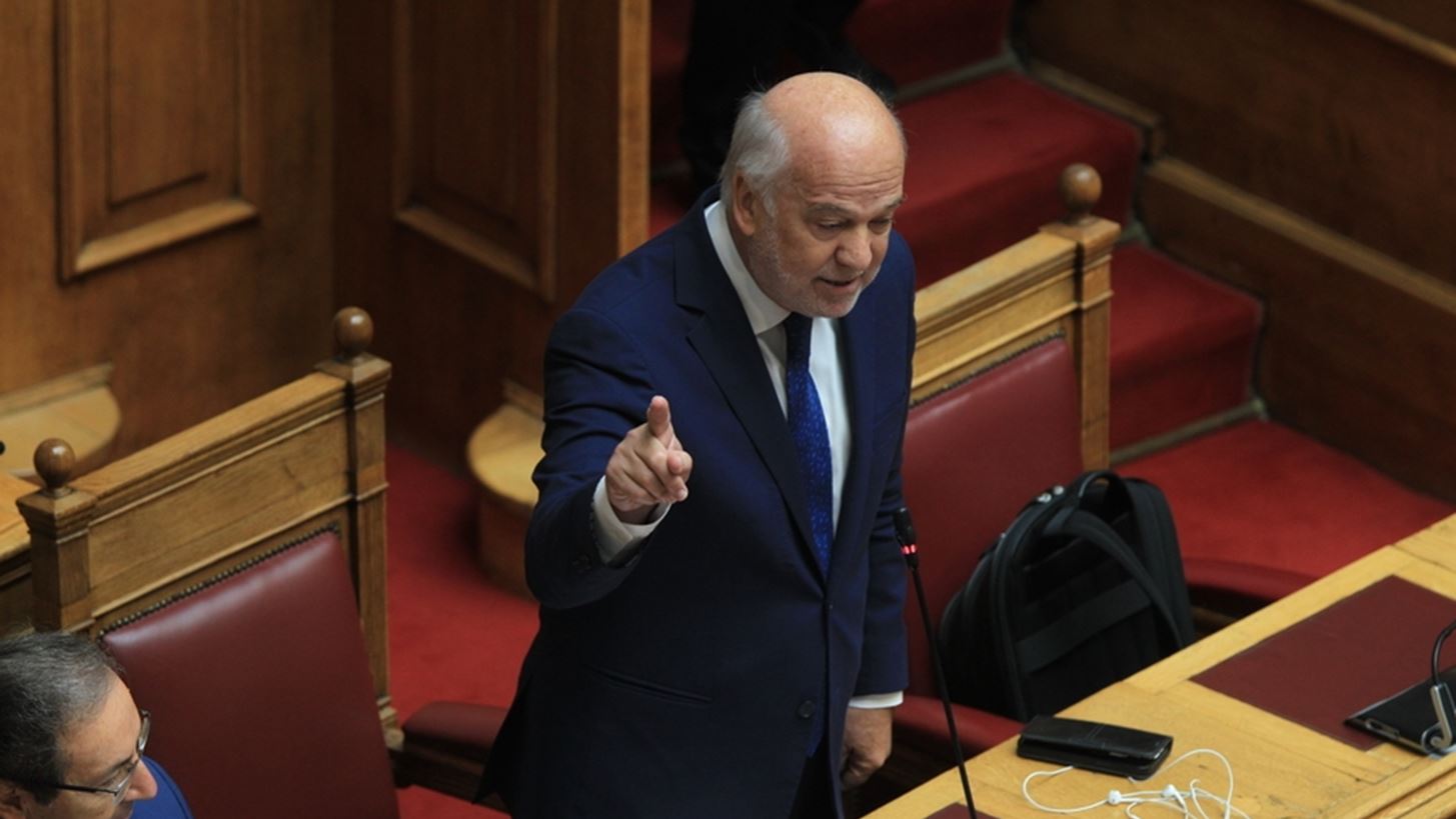 Απορρίφθηκαν οι ενστάσεις αντισυνταγματικότητας επί της τροπολογίας για τον Άγνωστο Στρατιώτη