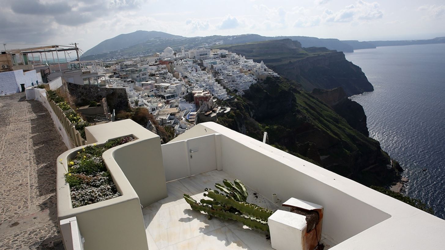 Στοπ στις βραχυχρόνιες μισθώσεις στους τουριστικά κορεσμένους προορισμούς ζητούν οι ξενοδόχοι