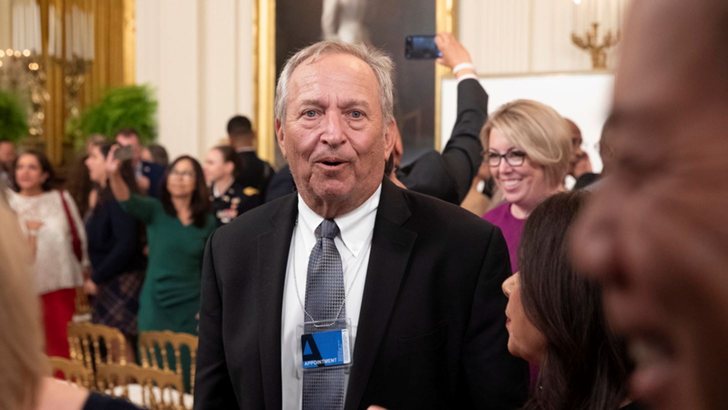 Παραιτείται ο πρώην ΥΠΟΙΚ των ΗΠΑ Λ. Σάμερς από το Δ.Σ. της OpenAI, μετά την δημοσιοποίηση των μέιλ του Έπσταϊν