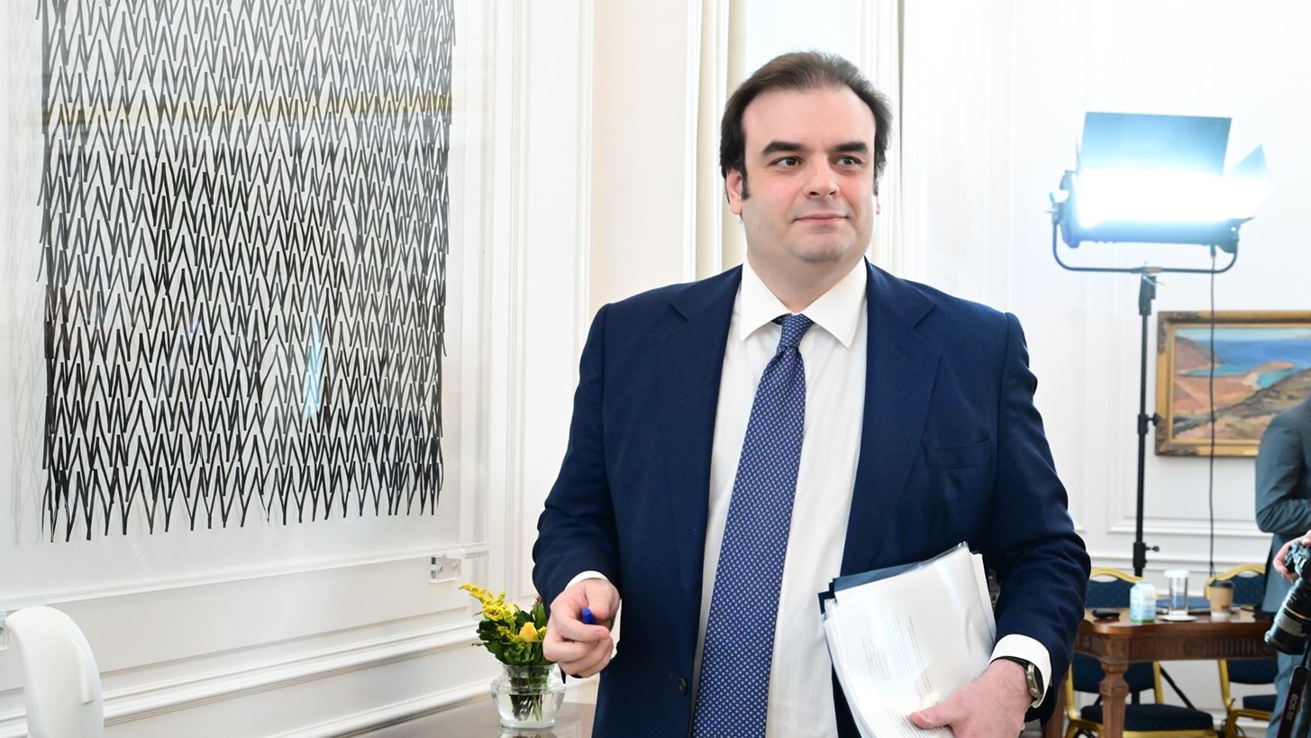 Πολυετής Δημοσιονομικός Προγραμματισμός: Υποχώρηση της ανάπτυξης στο 1,5% την τριετία 2027-2029 - Υψηλά πρωτογενή πλεονάσματα θα μειώσουν το χρέος στο 119% του ΑΕΠ