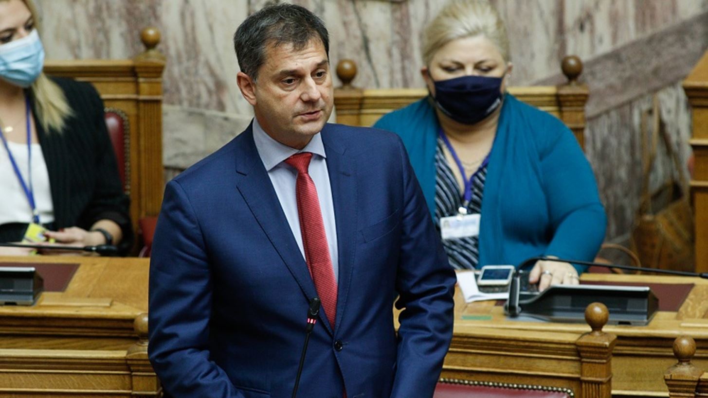 Χ. Θεοχάρης: "Η επίθεση αυτή είναι πράξη δειλίας, τυφλής βίας και ευθείας προσβολής στη Δημοκρατία"