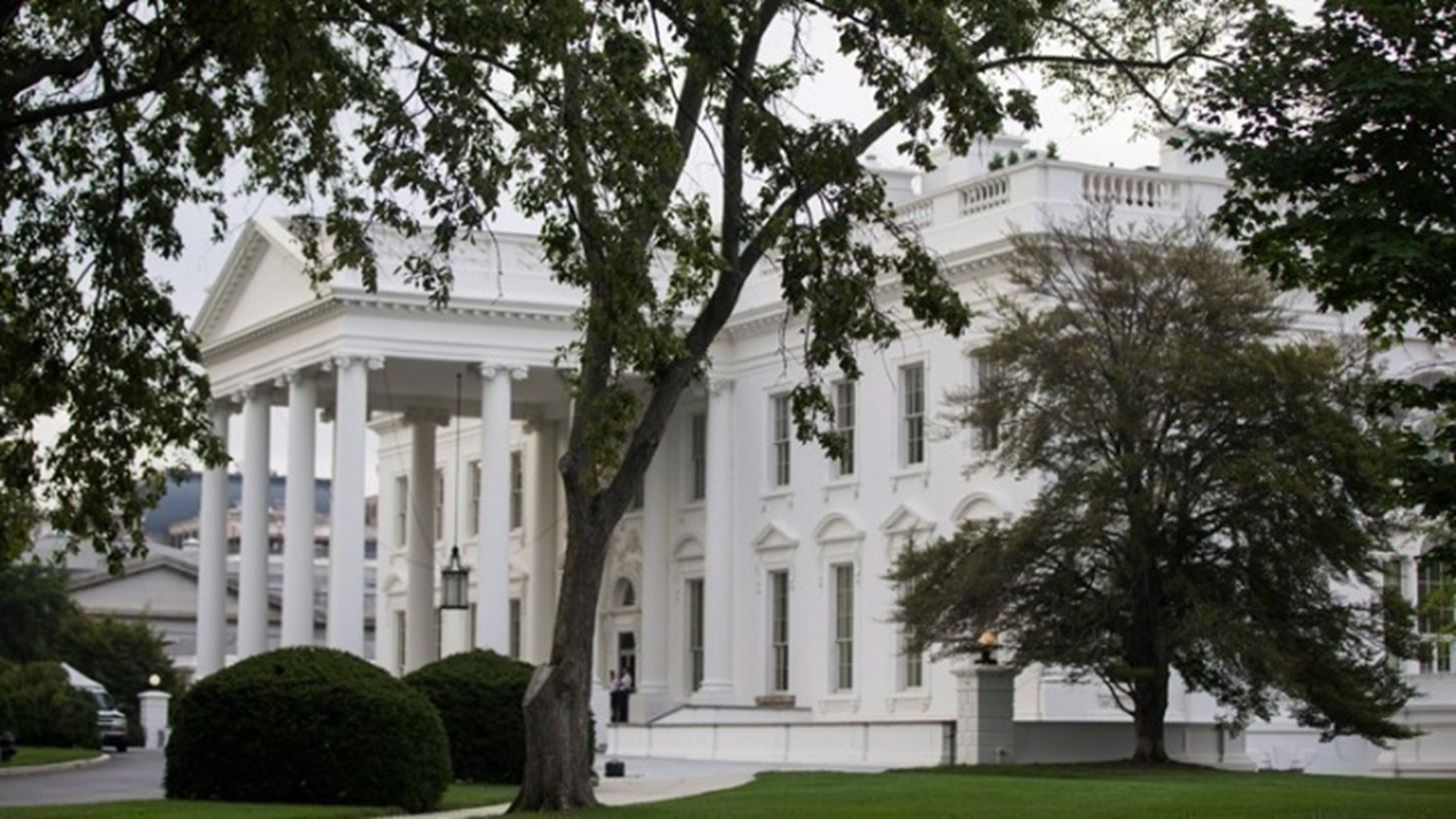 Δεν έχει φύγει από το τραπέζι μια συνάντηση Τραμπ-Πούτιν, λέει η εκπρόσωπος του Λευκού Οίκου