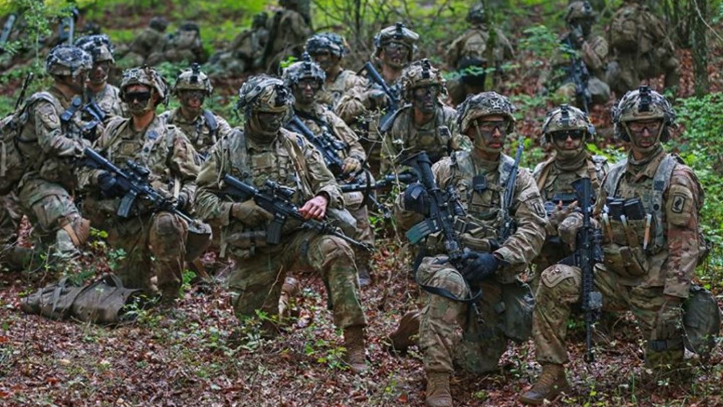 Ο αμερικανικός στρατός διαβεβαιώνει ότι η μείωση των στρατευμάτων του στη Ρουμανία δεν ισοδυναμεί με "αποχώρηση" των ΗΠΑ από την Ευρώπη