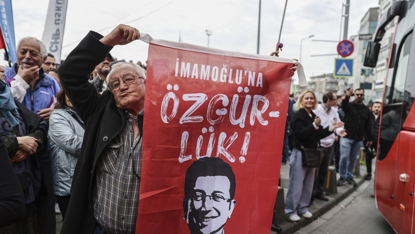 Τι κρύβεται πίσω από τη νέα υπόθεση Ιμάμογλου: Κατασκοπεία, CIA και το παρασκήνιο με τον Στάρμερ