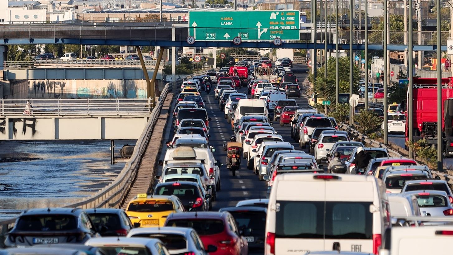 Ν. Ταχιάος: Παρεμβάσεις και νέα έργα για την αντιμετώπιση του κυκλοφοριακού στην Αττική